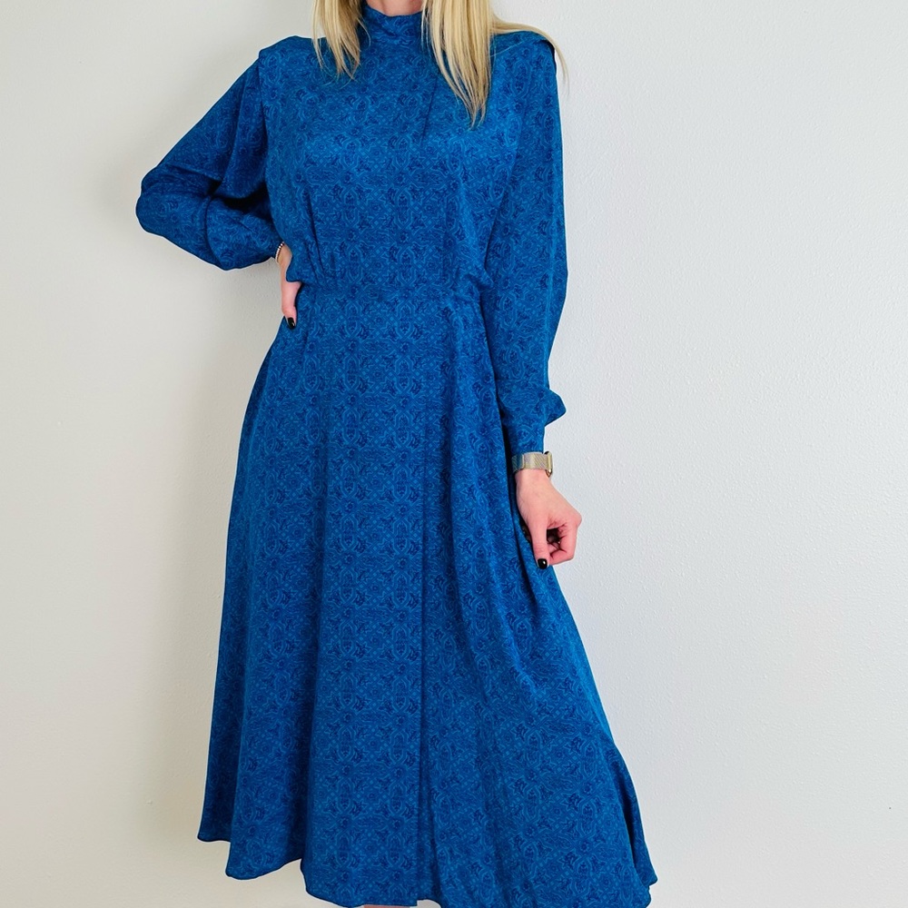 Vintage Liz Claiborne blue print long sleeve 100% silk midi dress - Picture 10 of 15